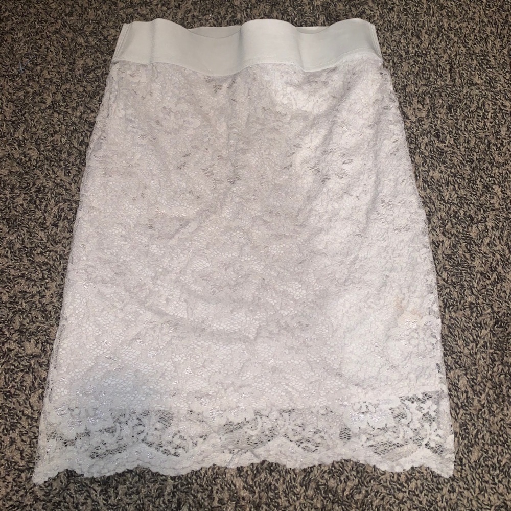 Lace pencil skirt